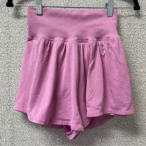 GymShark vital seamless 2.0 shorts in pink | size Small